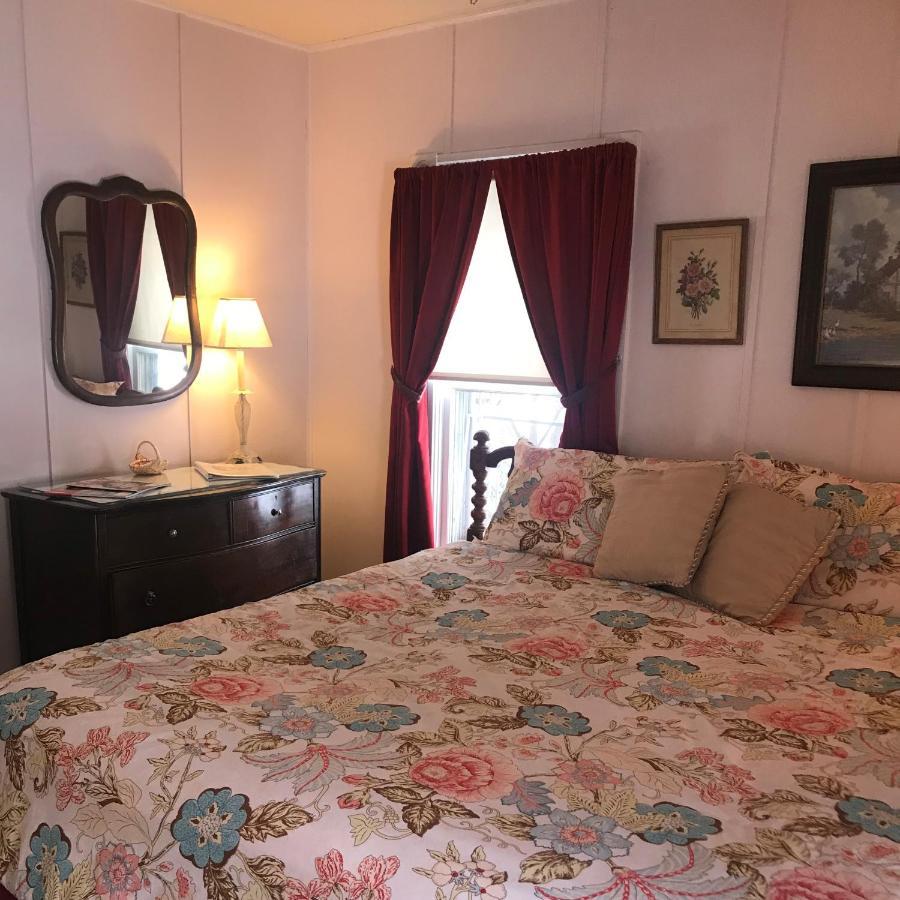 Inn At Starlight Lake & Restaurant Εξωτερικό φωτογραφία