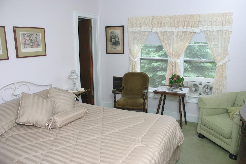 Inn At Starlight Lake & Restaurant Δωμάτιο φωτογραφία