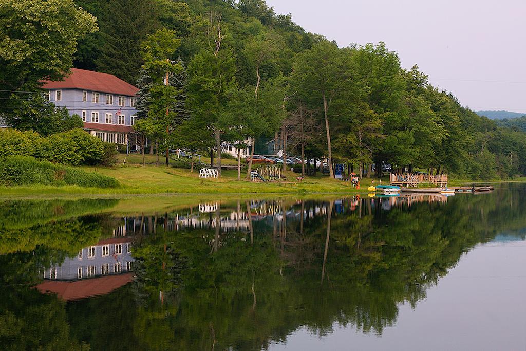 Inn At Starlight Lake & Restaurant Εξωτερικό φωτογραφία