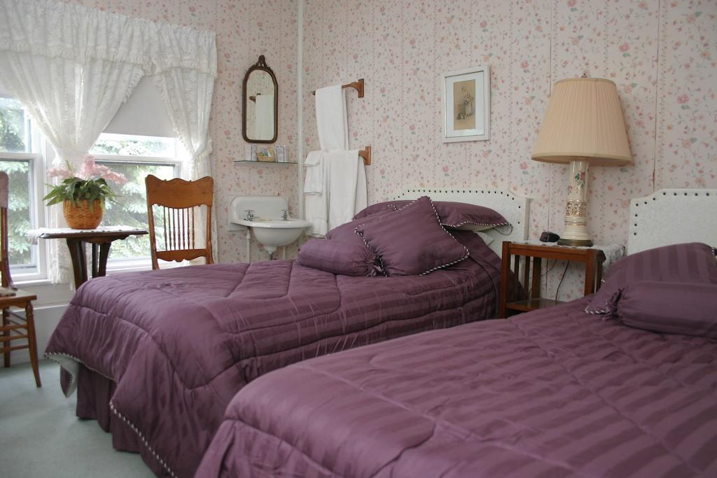 Inn At Starlight Lake & Restaurant Δωμάτιο φωτογραφία